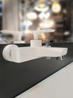 Смеситель для ванны AltroBagno Aperto 0208 Bi белый