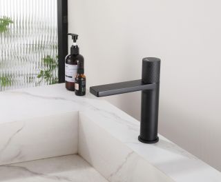 Смеситель для раковины ABBER Rund AF8710B чёрный матовый